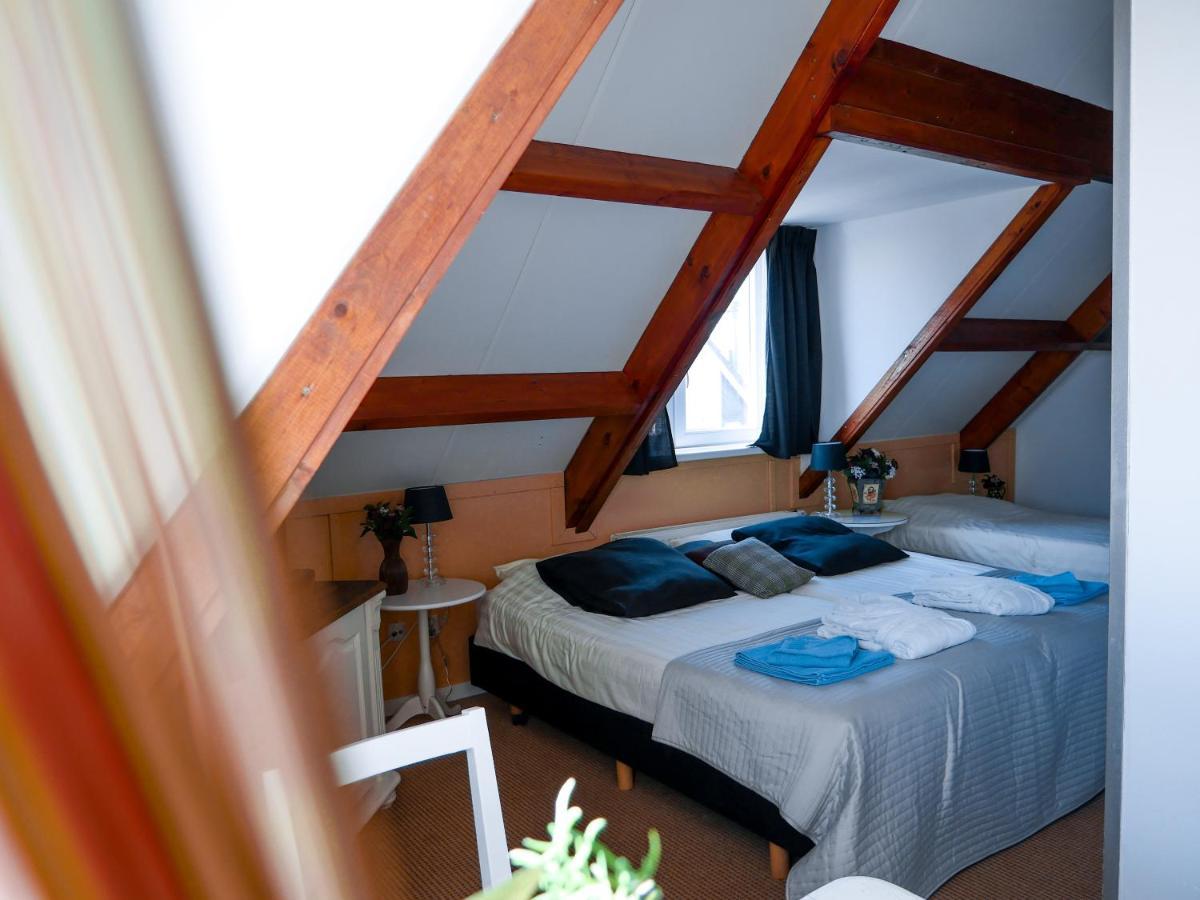 Hotel / Pension Villa Tanahlot Hotel 3*